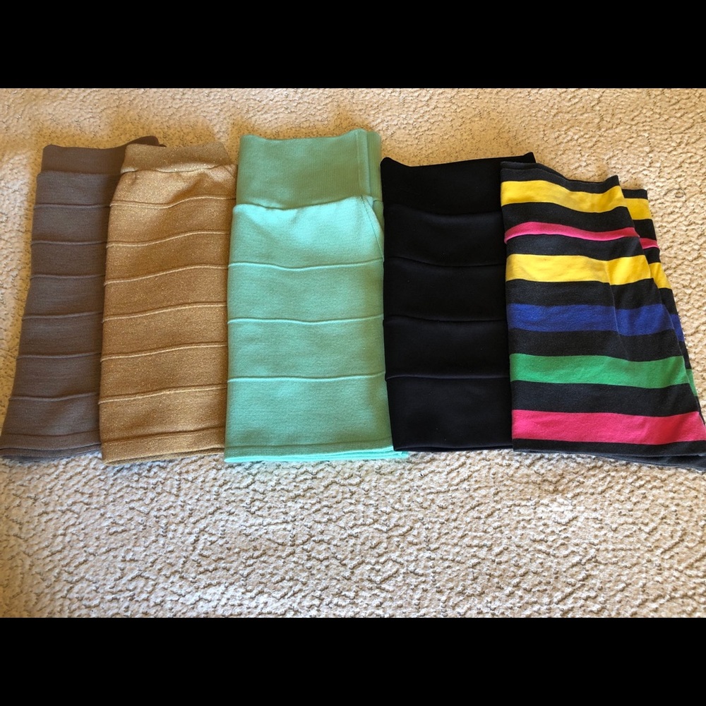 Bundle of FIVE (5) Skirts❗️